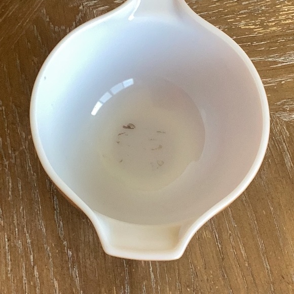 Vintage Pyrex Cinderella Nesting Mixing Bowl - Picture 5 of 6